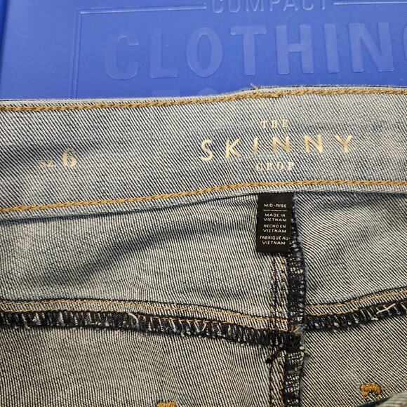 WHITE HOUSE BLACK MARKET The Skinny Crop Blue Medium Wash Embellished Ankle Wm 6 - Picture 4 of 12